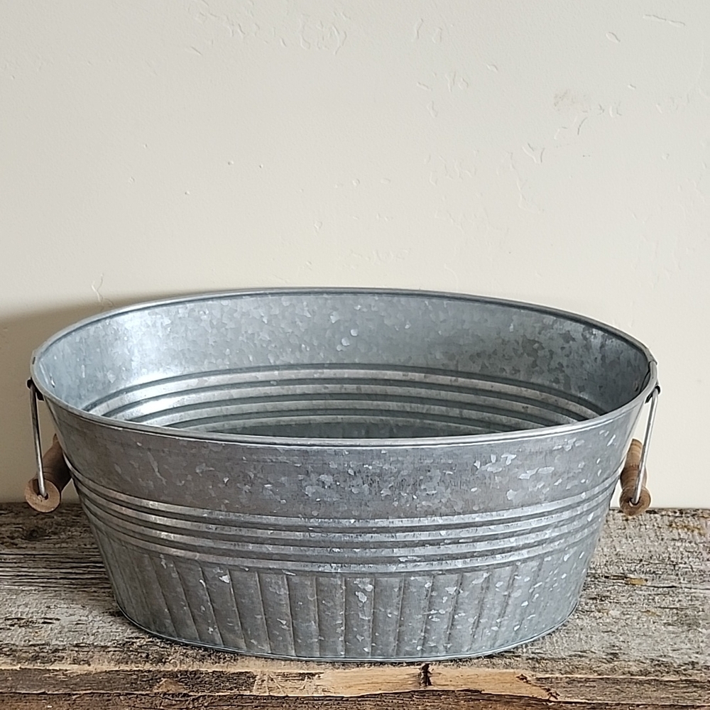 Galvanized Metal Tub with Handles
